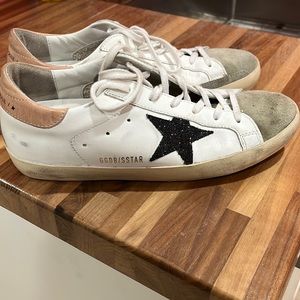 PRICE SLASHED🔥🔥EUC Golden Goose Superstar (39)